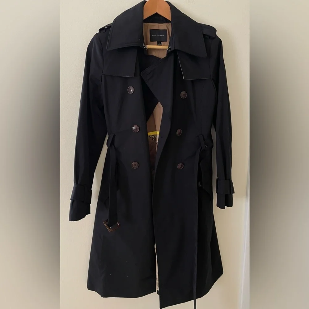 Like New, Banana Republic Silver Trench Coats for Women